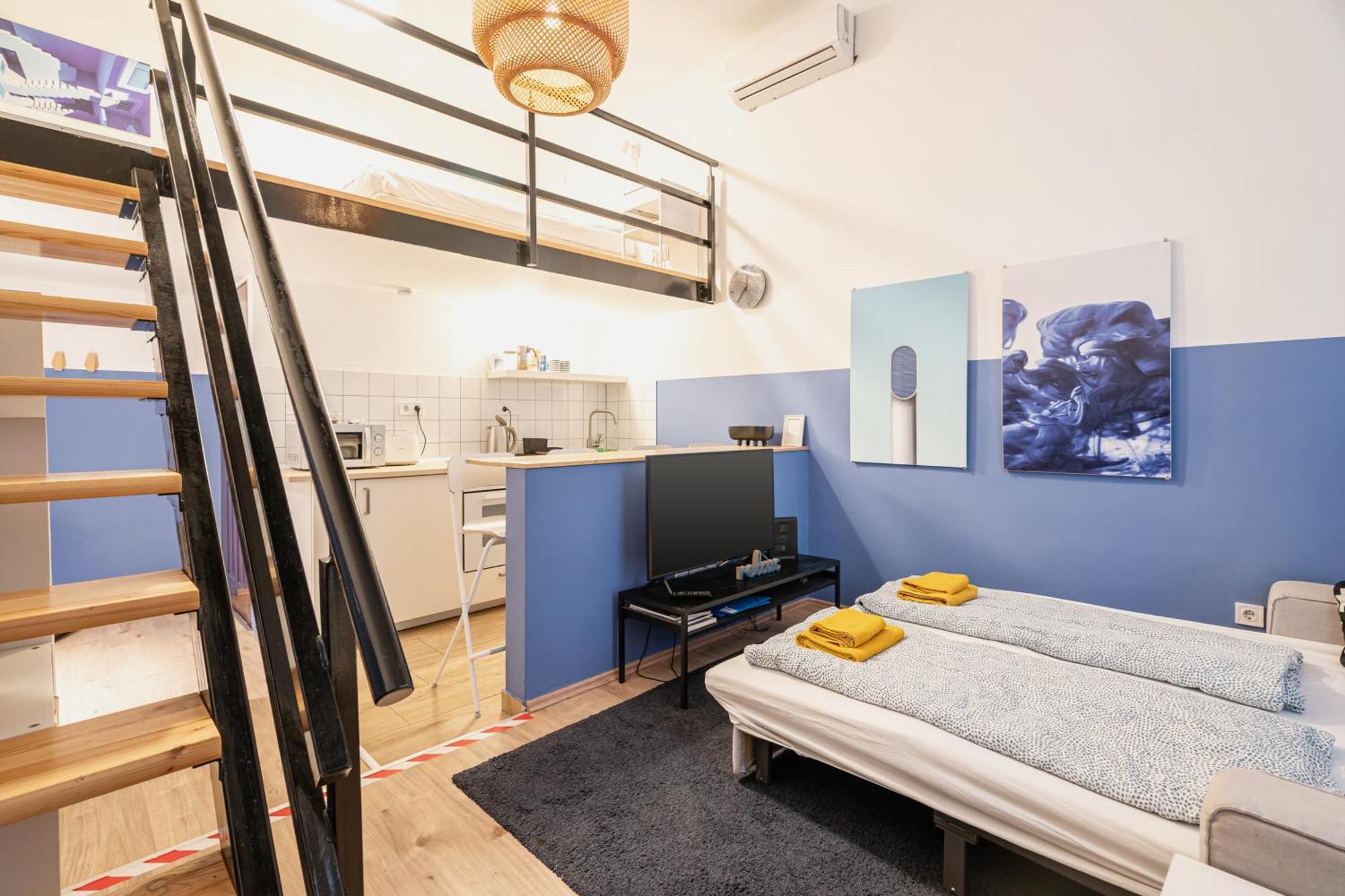 דירות בודפשט Cosy Studio In Central Party District W41 Blue מראה חיצוני תמונה